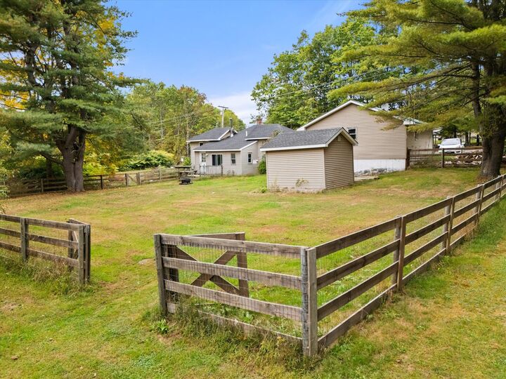 Property Photo:  1086 Main Road  ME 04419 