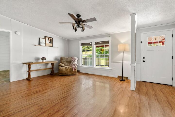 Property Photo:  203 Edgewood St  WV 24918 