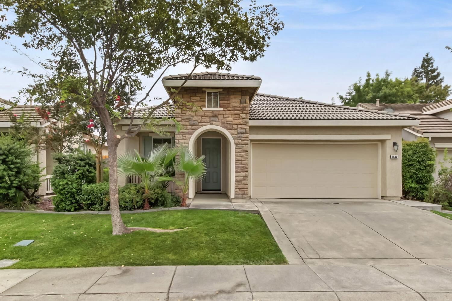Property Photo: 1842 Acari Avenue CA 95835