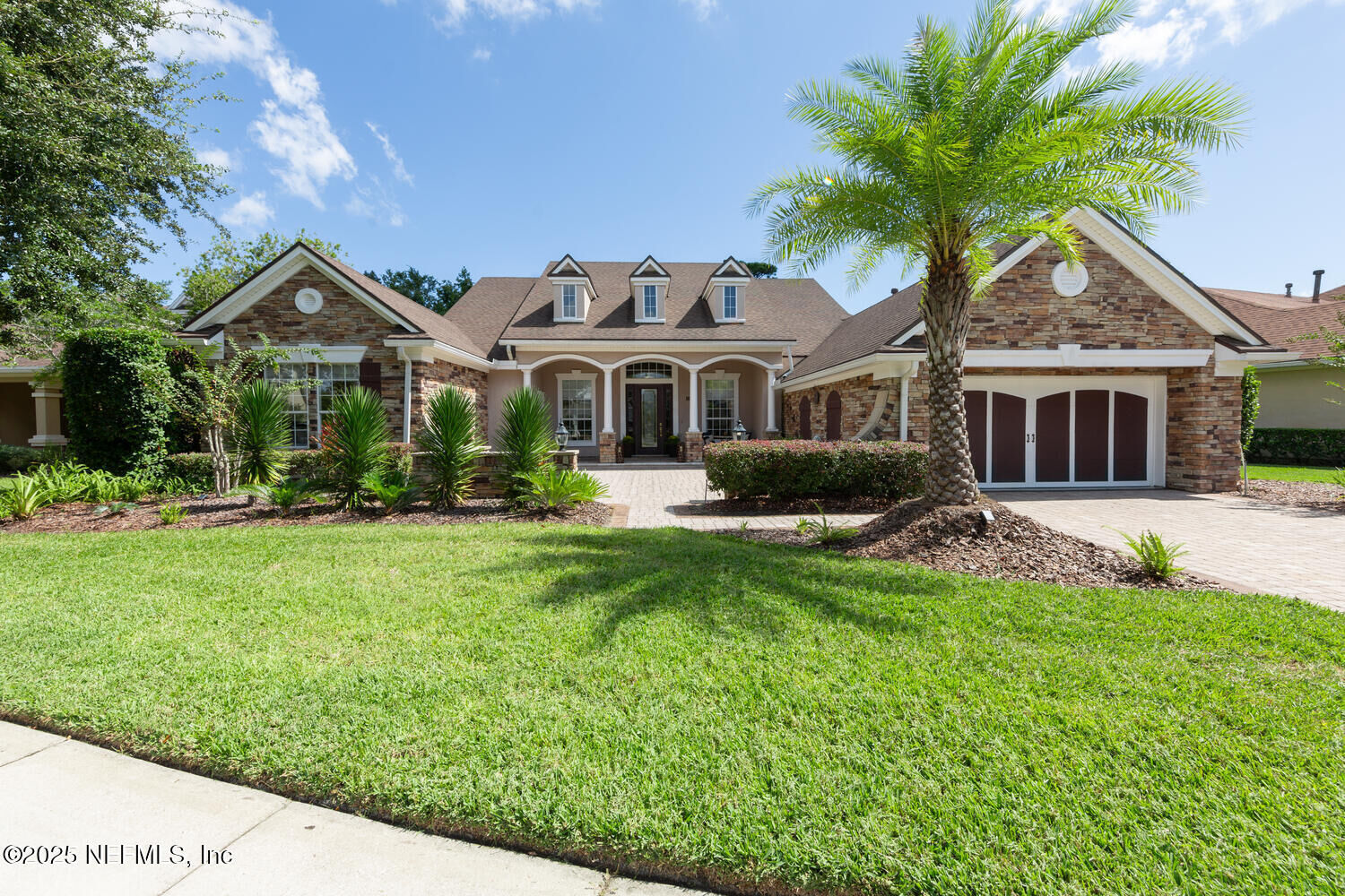 Property Photo:  148 La Mesa Drive  FL 32095 