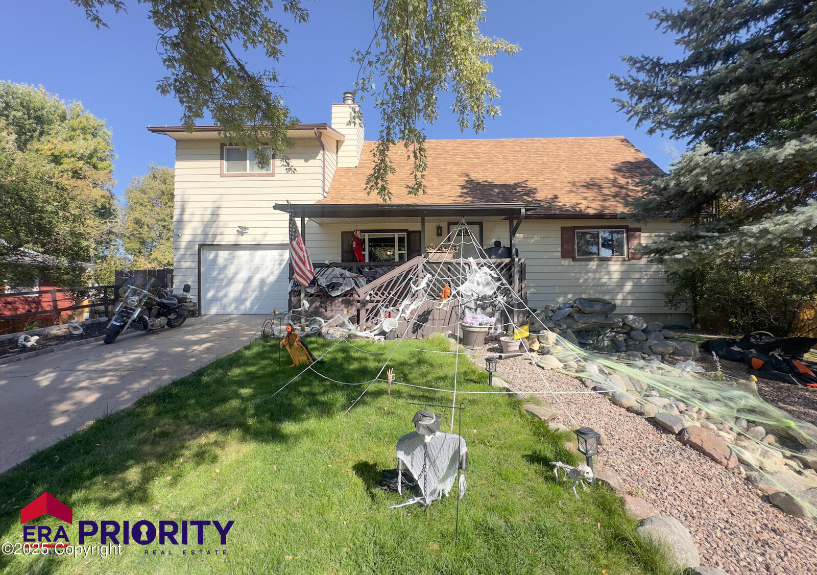 Property Photo: 1503 Rawhide Dr - WY 82716