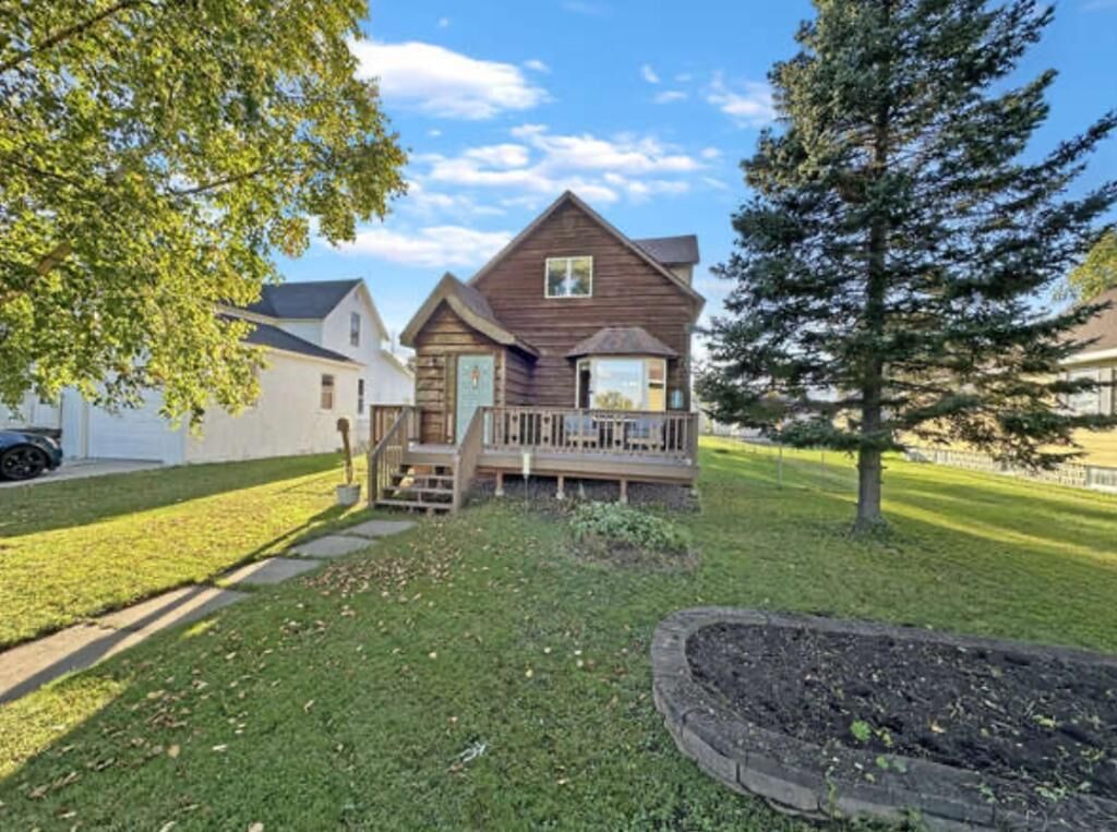 Property Photo: 207 Bawden Street MN 55764