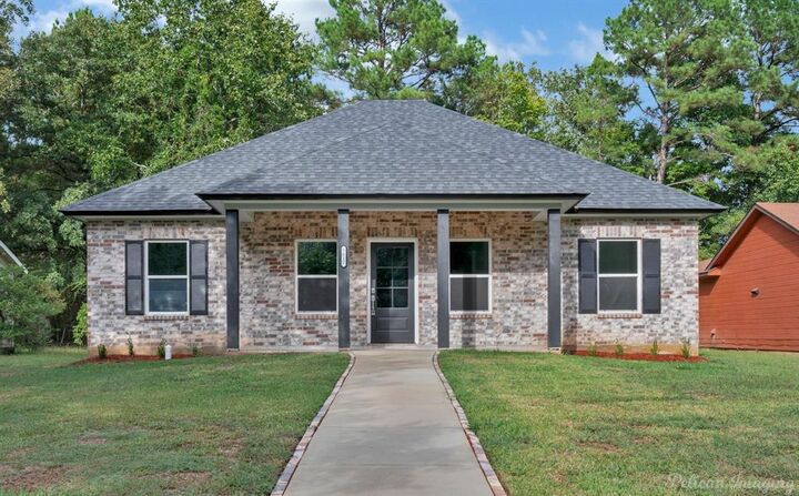 Property Photo:  5812 Braeloch Drive  LA 71129 