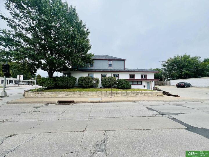 Property Photo:  5519 NW Radial Highway  NE 68104 