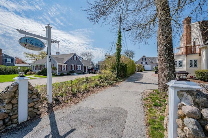 Property Photo:  405 Lower County Rd 21C  MA 02646 
