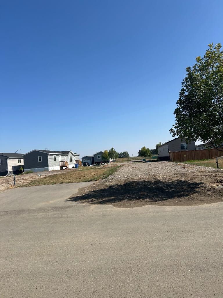 Property Photo: 2054 Sunflower Crescent AB T1M 0G4