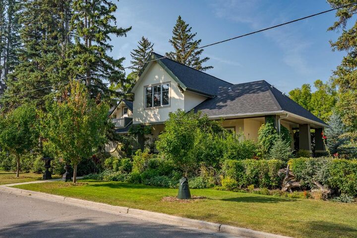 602 Macleod Trail SW  High River AB T1V 1B5 photo