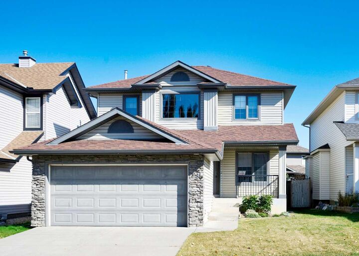 Property Photo:  19 Westpoint Court SW  AB T3H 4M7 