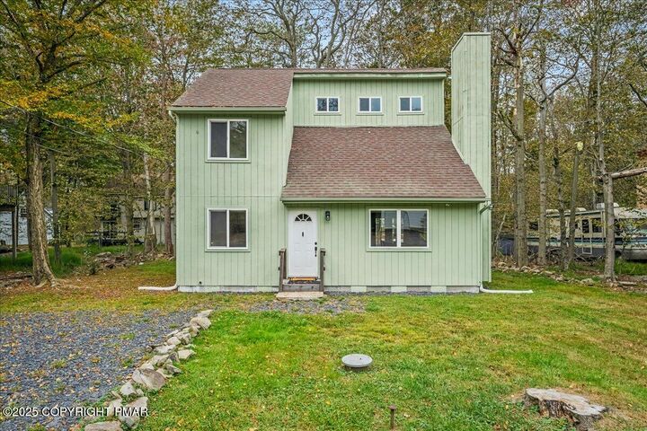 Property Photo: 1789 Rolling Hills Drive PA 18466