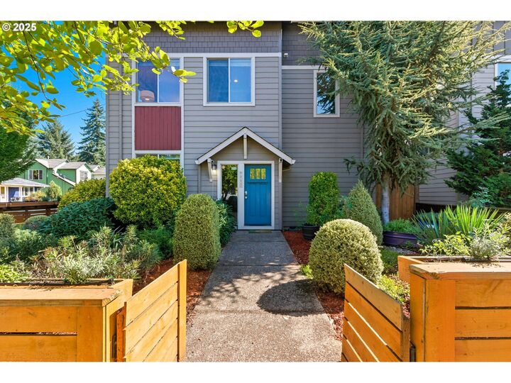 8280 N Burrage Ave  Portland OR 97217 photo