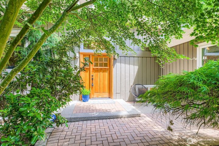 Property Photo:  11446  Ohde Avenue  WA 98033