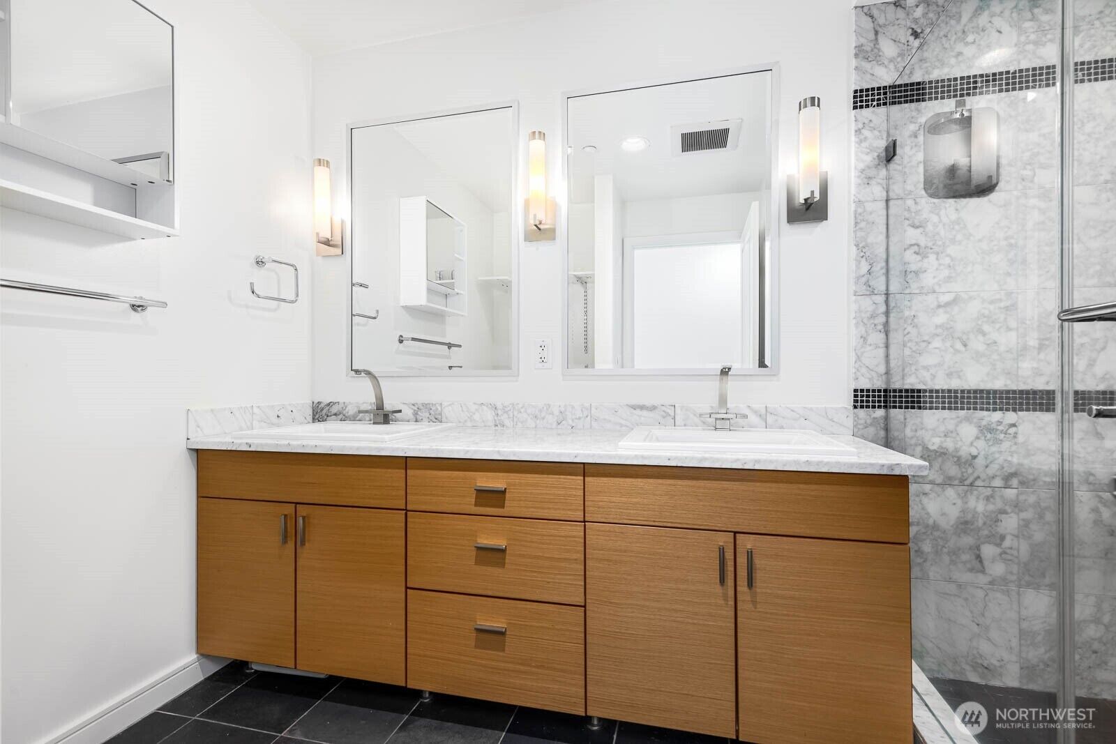 Property Photo: 819 Virginia Street 3303 WA 98101