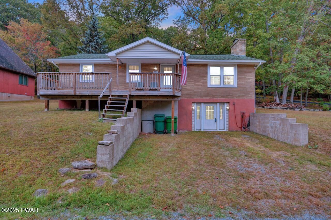 Property Photo:  115 1st Street  PA 18438 