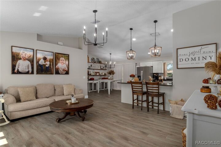 Property Photo: 129 W Gondolier Place FL 34434
