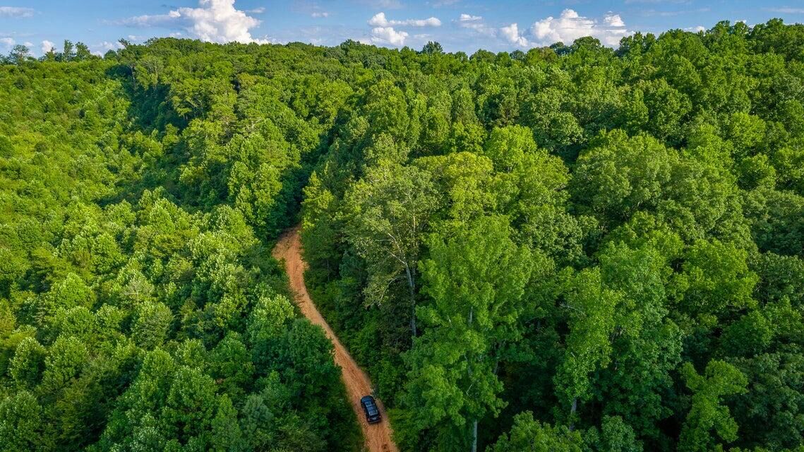 Property Photo: 359 County Road 4 TN 37309