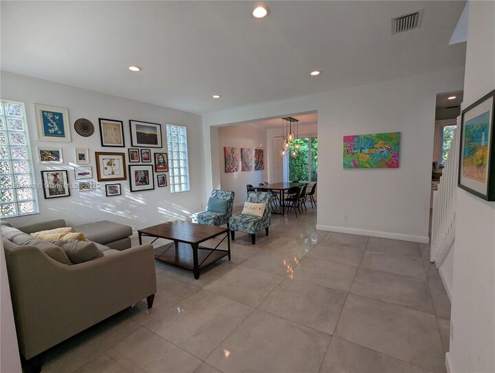 Property Photo:  16005 Opal Creek Dr  FL 33331 
