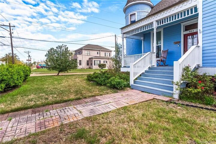 Property Photo:  503 Moss Street  LA 70601 