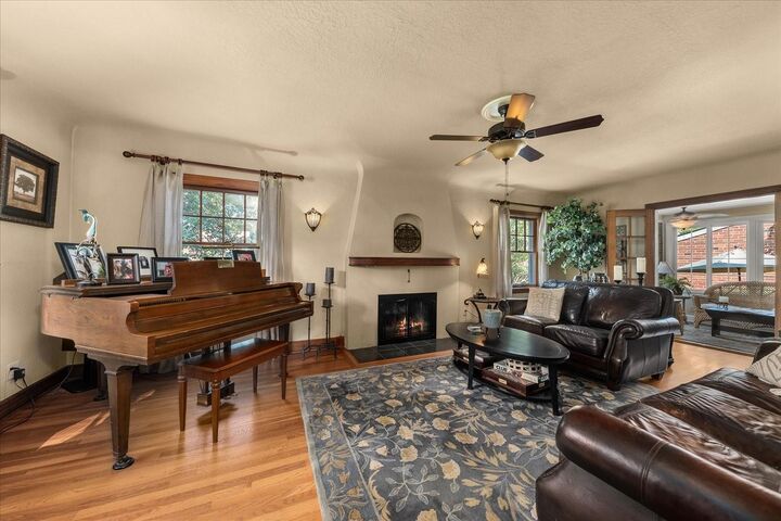 Property Photo:  2825 S Wall St  WA 99203 