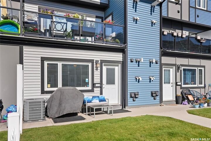 Property Photo:  130 Marlatte Crescent 1213  SK S7W 0W1 