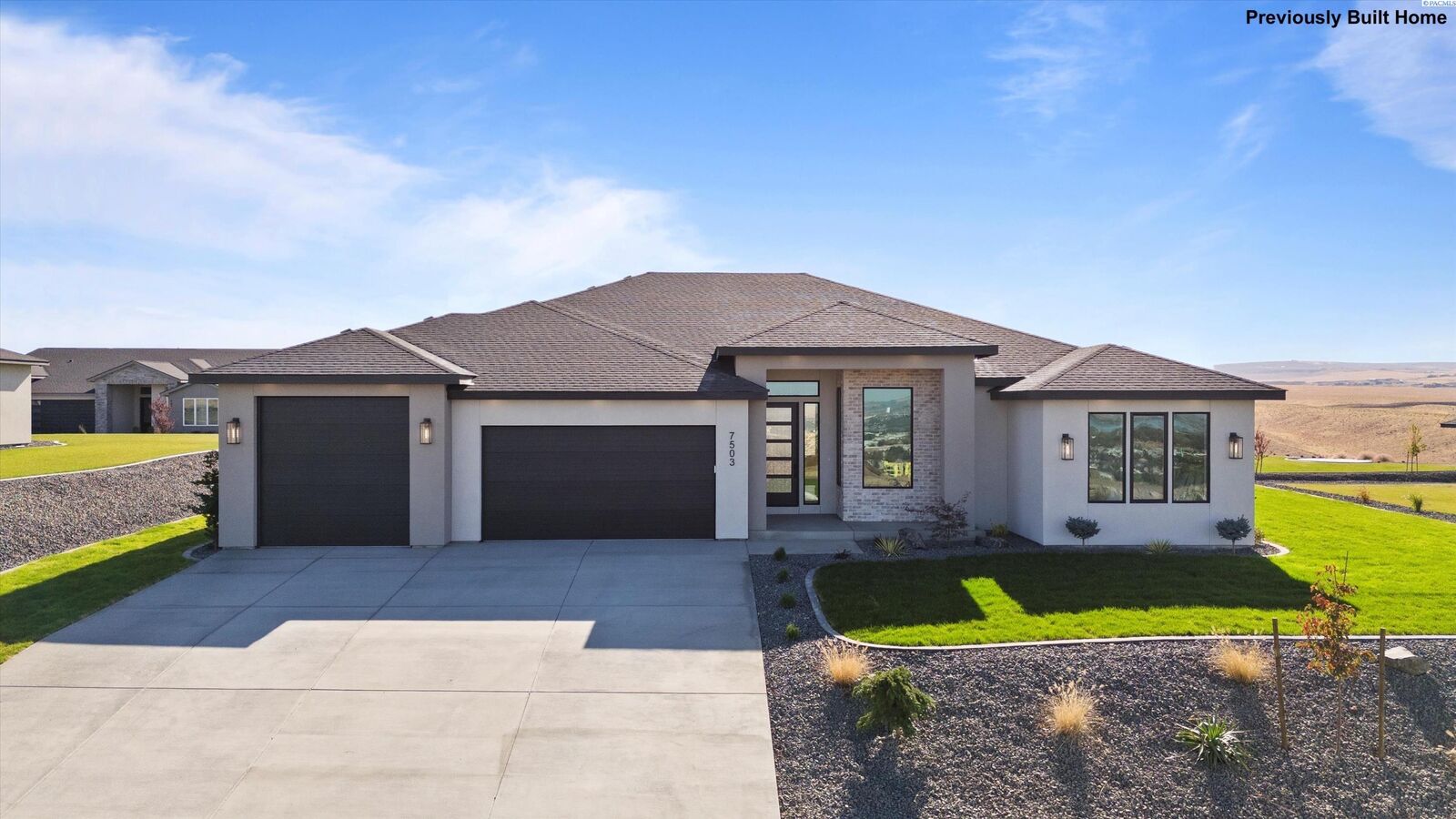 Property Photo: 4857 S Reed WA 99337