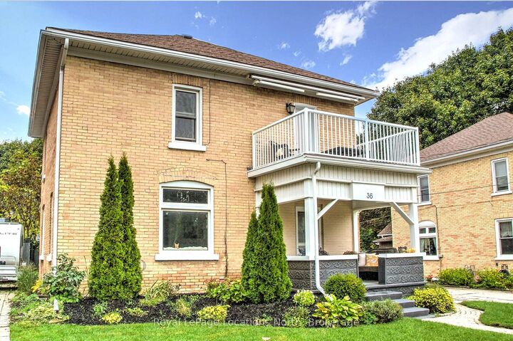 Property Photo:  36 Nelson Street E  ON N4L 1N6 