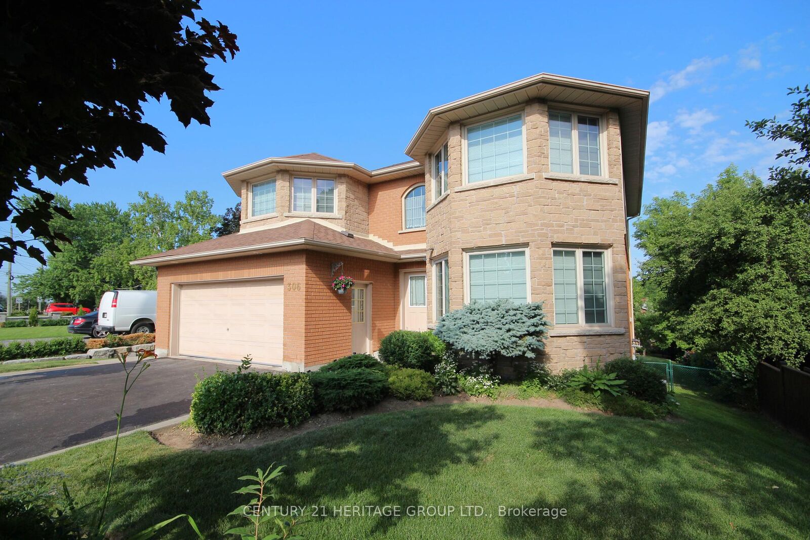 Photo de la propriété:  306 Simcoe Road  ON L3Z 1Y9 