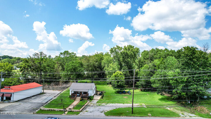 Property Photo: 415 East Bernard Avenue TN 37745