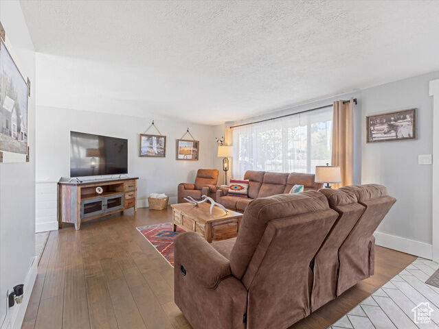 Property Photo:  820 E Chalk Creek Rd  UT 84017 