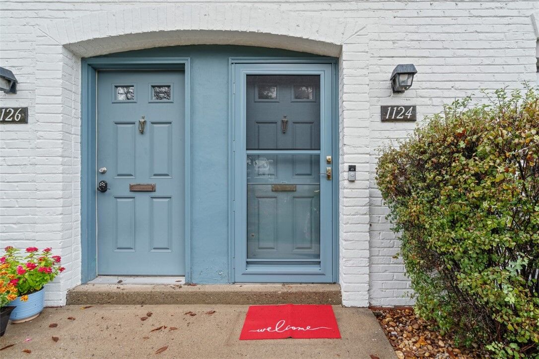 Property Photo:  1124 Pennsbury Blvd  PA 15205 