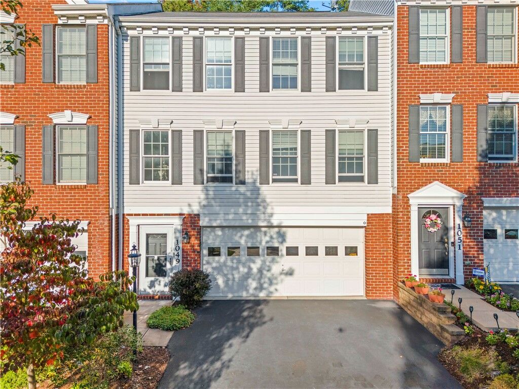Property Photo: 1049 Bayberry Dr. PA 15317