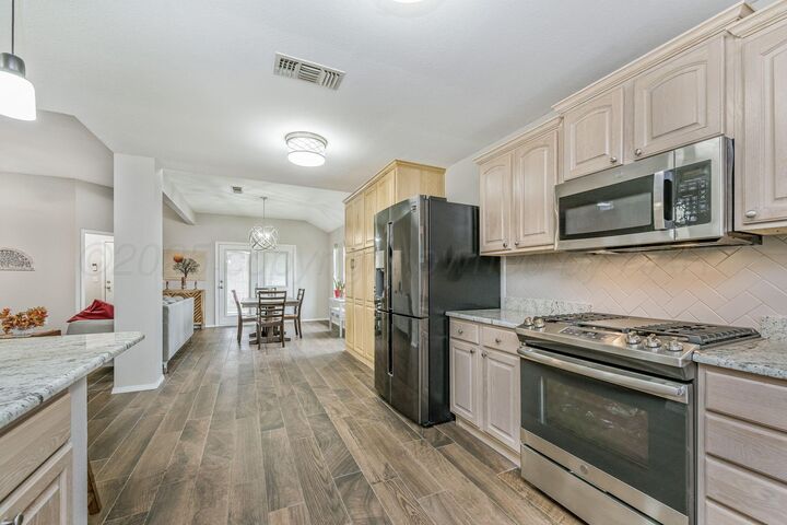 Property Photo: 5602 Foxcroft Drive TX 79109-7405
