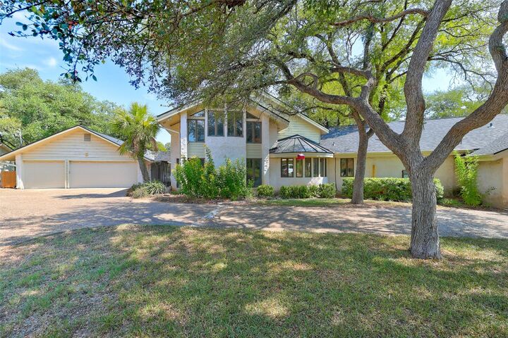 Property Photo: 113 Serenada Drive TX 78628