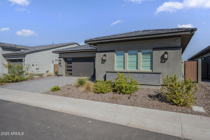 Property Photo:  1320 E Beechnut Place  AZ 85249 
