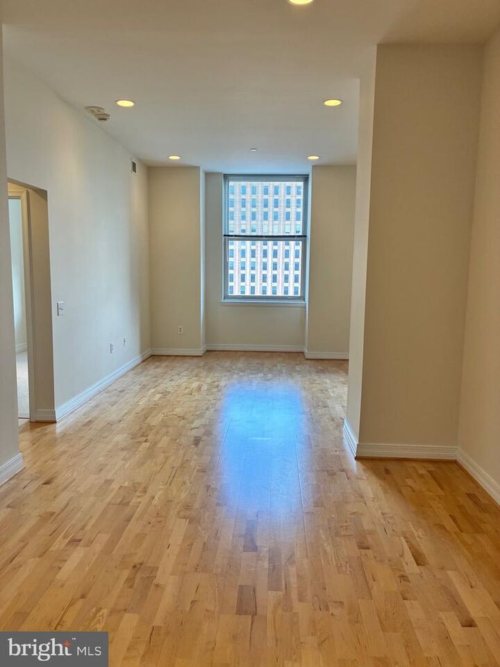 Property Photo:  1600 Arch Street 1407  PA 19103 