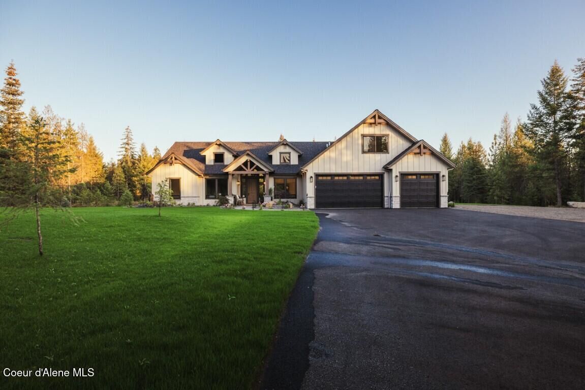 Property Photo:  23038 N Ceylon Road  ID 83858 