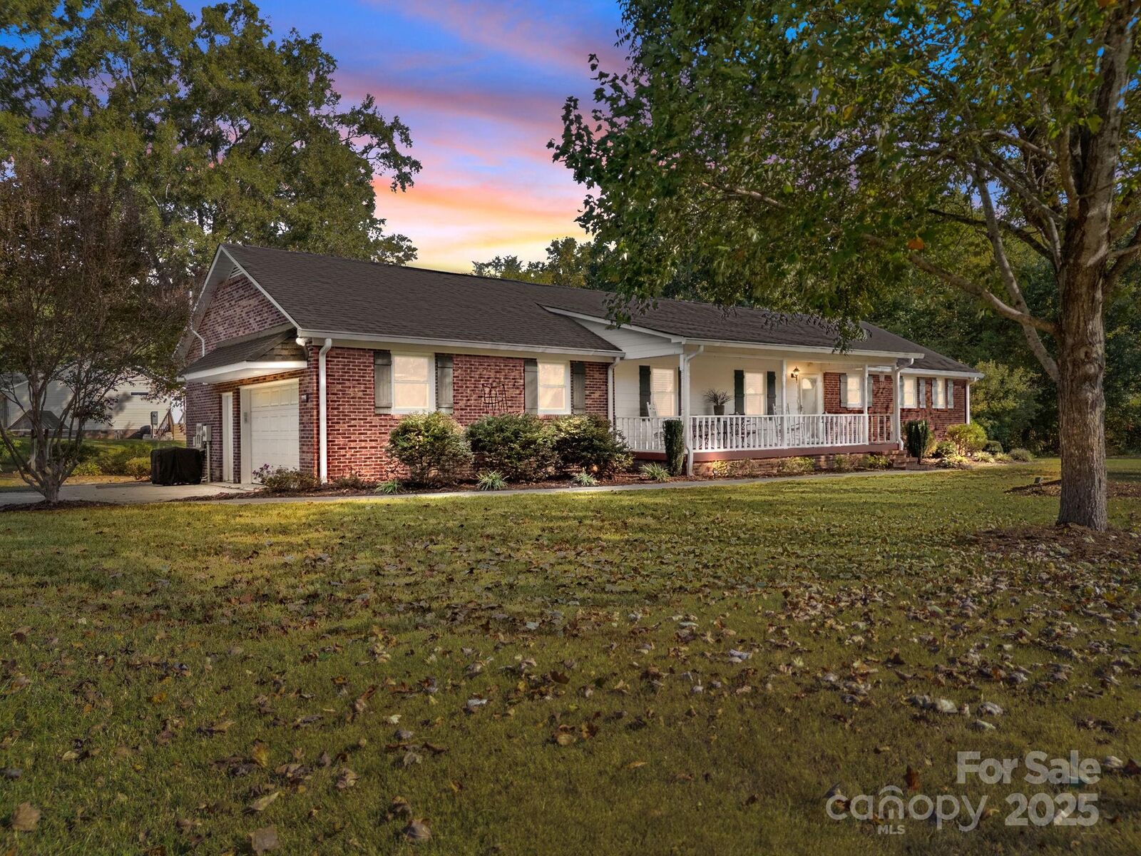 Property Photo:  310 Jacobs Drive  NC 28144