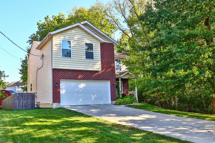 Property Photo:  186 Garfield Avenue  OH 45246 