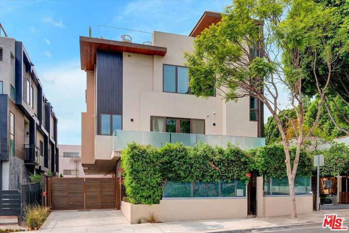 1249 N Formosa Ave  West Hollywood CA 90046 photo