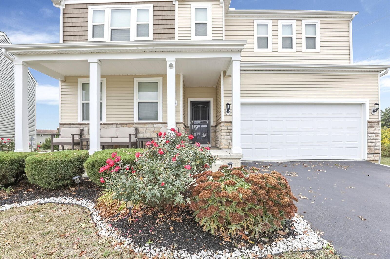 Property Photo: 5847 Sebring Drive OH 43081