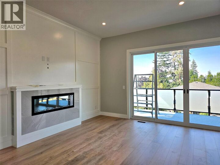 Property Photo:  757 Barnaby Road 3  BC V1W 4N9 
