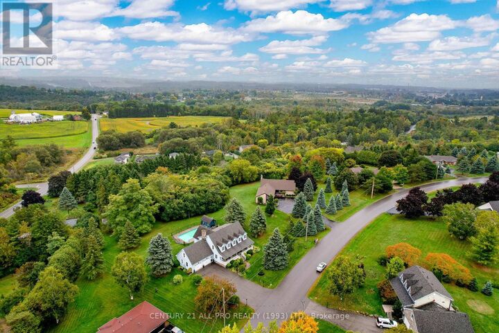Photo de la propriété:  17 Forest Hill Drive Cobourg Drive  ON K9A 4J9 