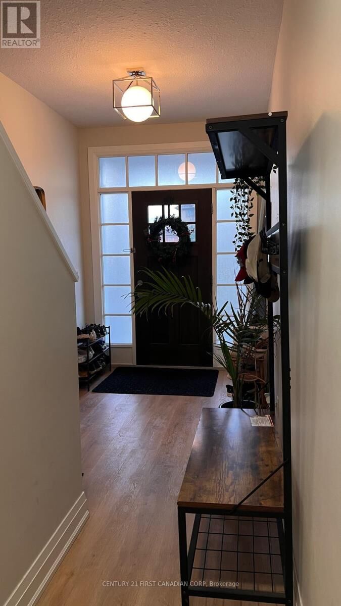 Property Photo:  2301 Callingham Drive  ON N6G 0X2 