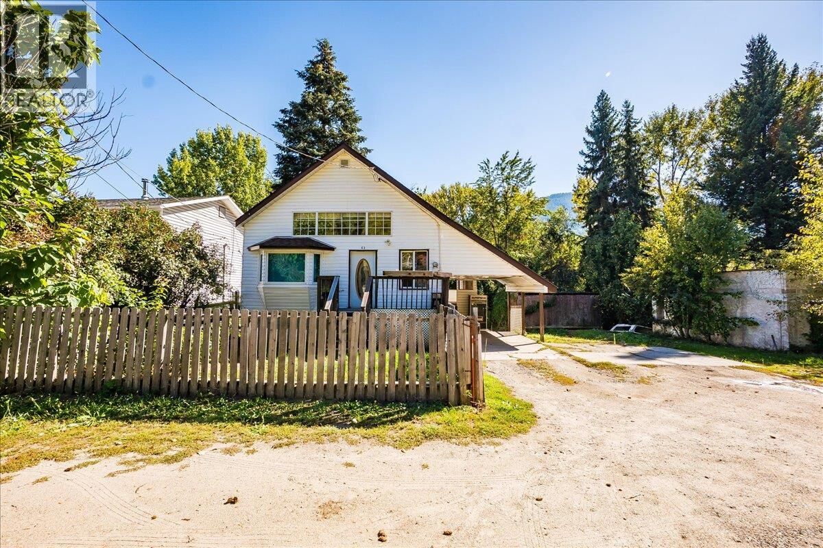 Property Photo:  1090 3B Highway  BC V0G 1P0 