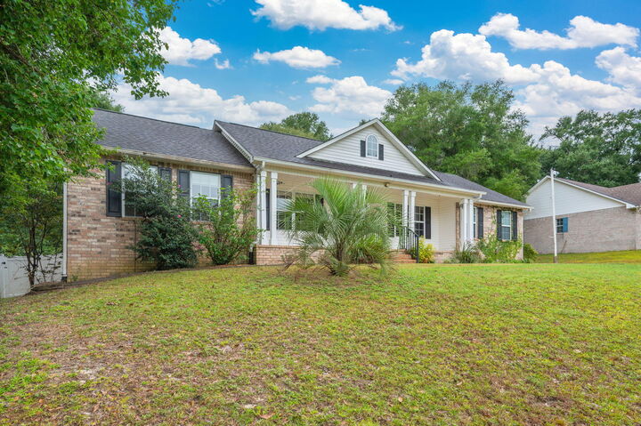 Property Photo:  109 Eagle Drive  FL 32536 