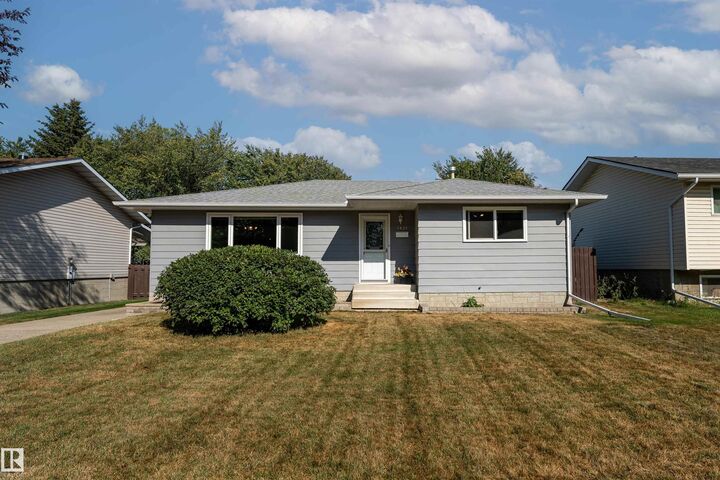 1031 Lueders Crescent  Sherwood Park AB T8A 1A8 photo