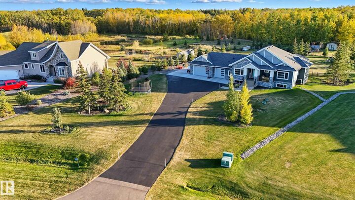 Property Photo:  50516 Range Road 233 230,  AB T4X 0L4 
