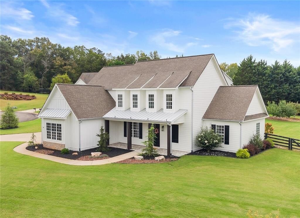 Property Photo:  200 Ivy Meadow Way  GA 30107 