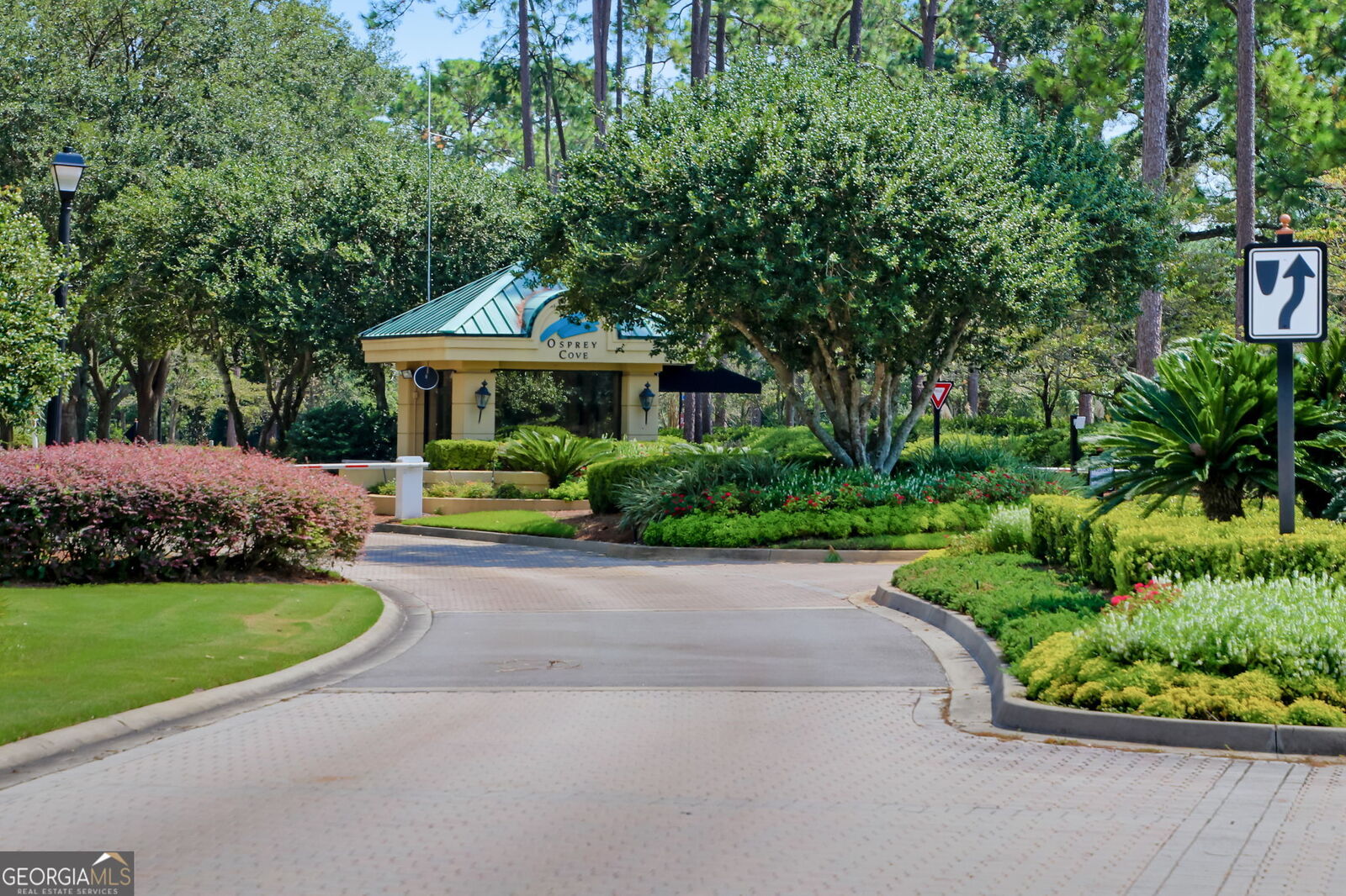 Property Photo:  1610 Sandpiper Court  GA 31558 