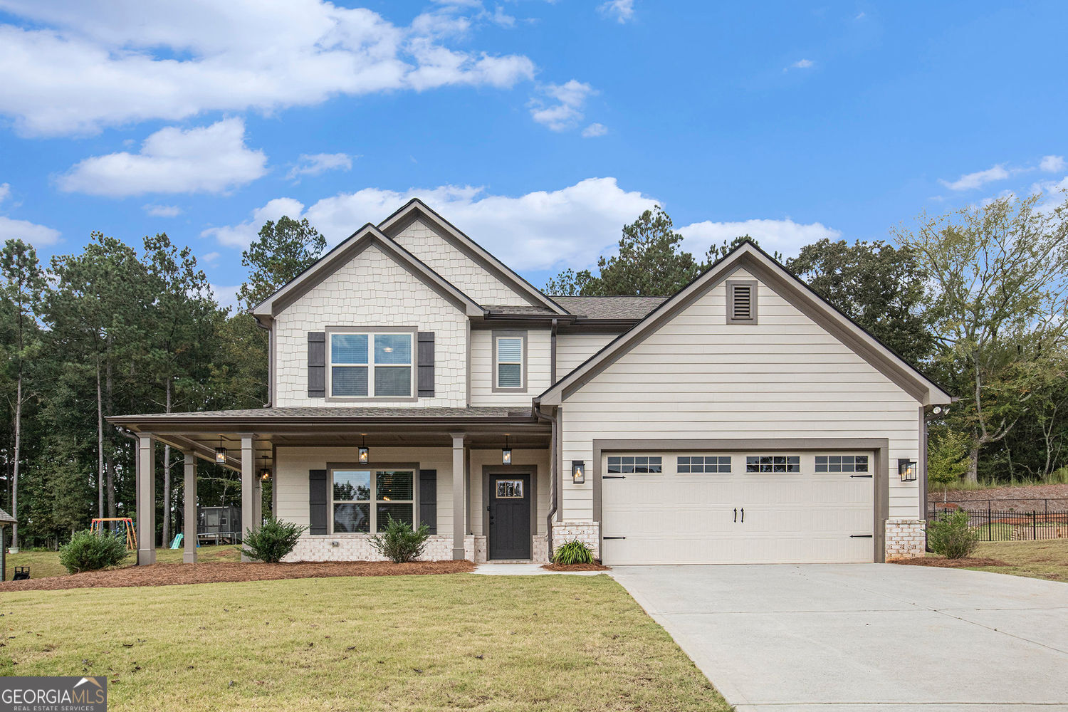 Property Photo:  2320 Ridgeview Drive  GA 30052 