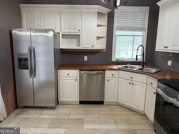 Property Photo: 246 Burrell Street GA 30531
